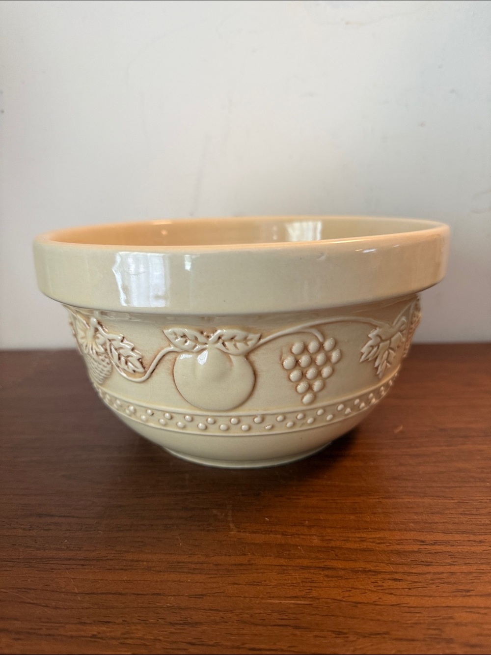 Embossed Fruit Ceramic Mixing Bowl in Cream